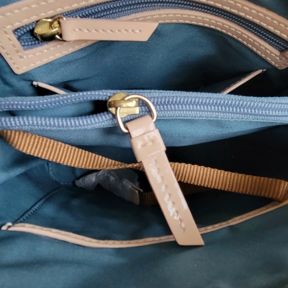 Dooney & Burke Trixie Crossbody Purse Blush color, New with defect - Picture 8 of 13